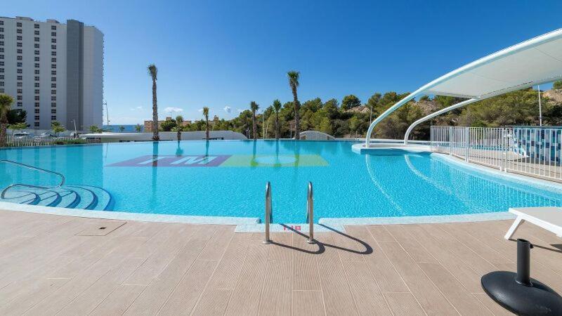 Sunset Waves Luxury 200m From The *